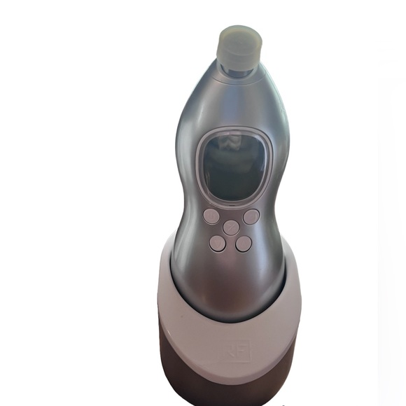 Rodan+Fields REDFINE Macro Exfoliator - Picture 3 of 7